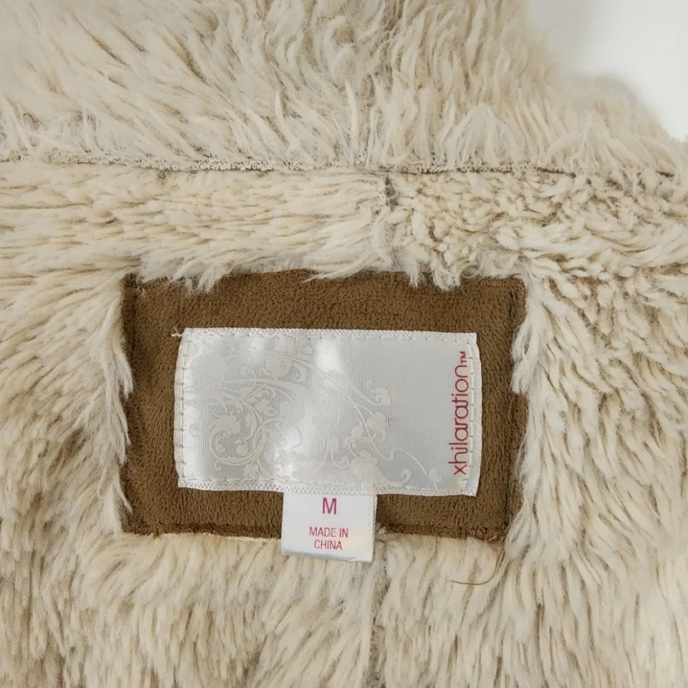 Xhileration Faux Suede & Sherpa Open Vest OS Brown - Picture 11 of 11